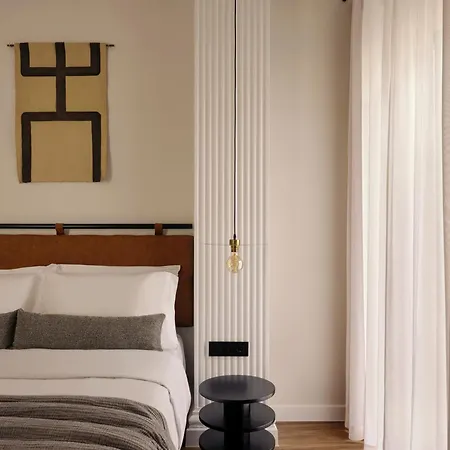 Aparthotel Astikon House 4*